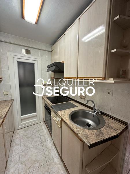 Foto 93520440-caec-48e7-8c46-0a9641f4715c. Location appartement avec chauffage dans Ventas Madrid