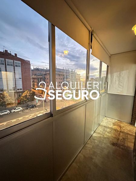 Foto 02e5a662-0d4e-45d1-b0a2-4151db384ee8. Miete etagenwohnung mit heizung in Ventas Madrid