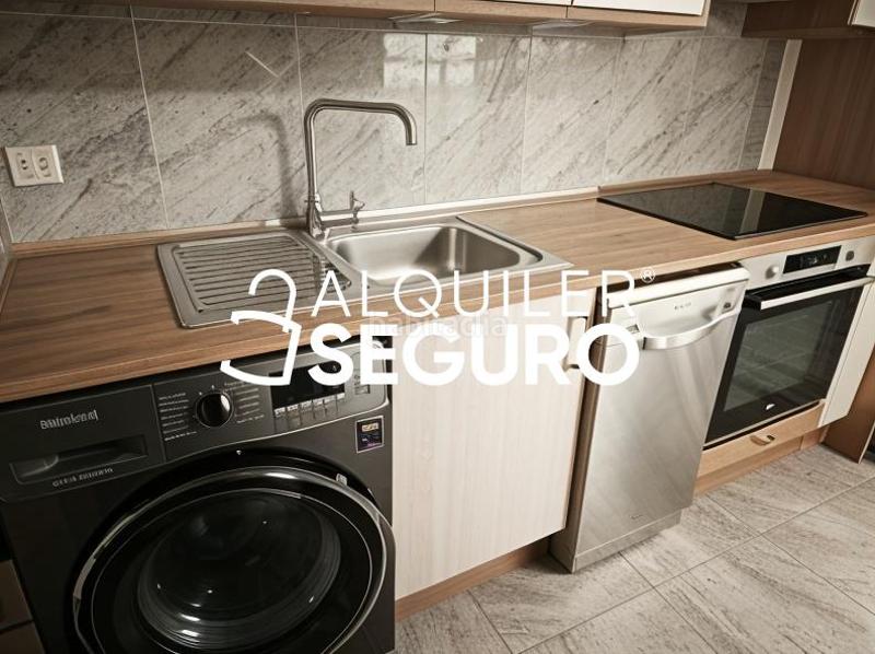 Foto 1d6e44bf-03d8-4104-bcd6-eaed47927c60. Miete etagenwohnung mit heizung in Ruiseñores Zaragoza