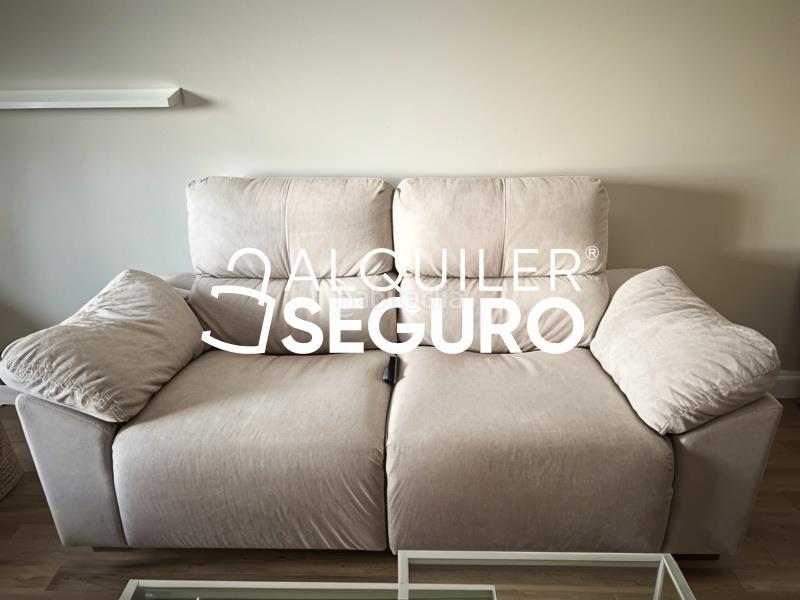 Foto a9c6f9eb-3e3e-447e-b9e9-5e24510c580d. Rent flat with heating in Ruiseñores Zaragoza