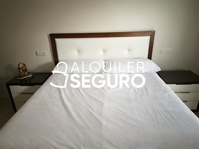 Foto d7acdfe6-6901-4f48-b5de-76770cc88edc. Rent flat with heating in Ruiseñores Zaragoza