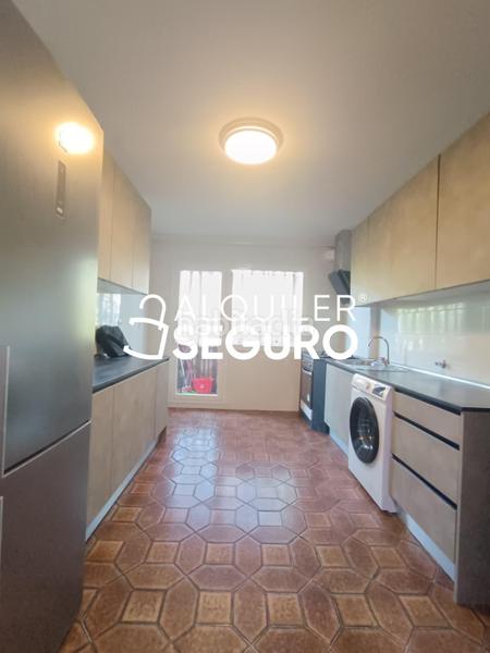 Foto b35d1656-fd96-4231-9690-7523d9129096. Alquiler piso  c estrella de elola en Centro Valdemoro