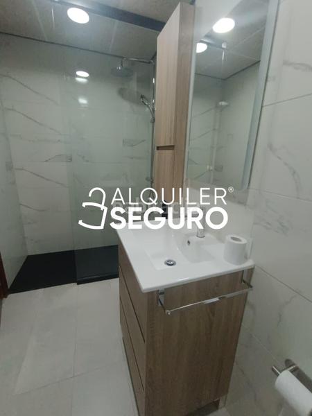 Foto be554c84-32dd-4608-8329-1b6acd1d74df. Alquiler piso  c estrella de elola en Centro Valdemoro