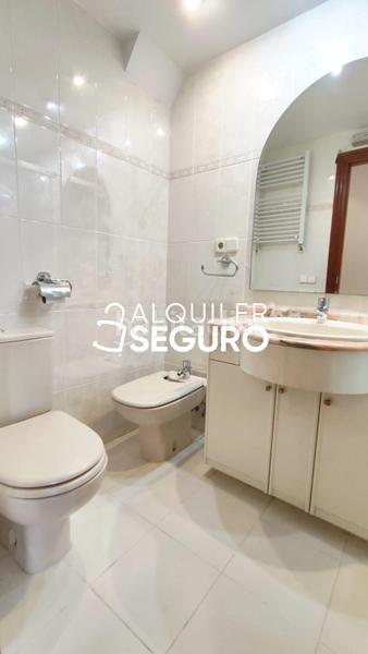 Foto f9001cb4-f247-4453-846b-6216c2ec82d6. Rent flat with heating parking in Ciudad Universitaria Madrid