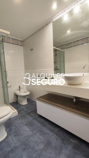 Foto 6e7331f9-c1ee-4dbc-b987-d5d4287d5393. Alquiler piso  av. maestro rodrigo en Sant Pau Valencia