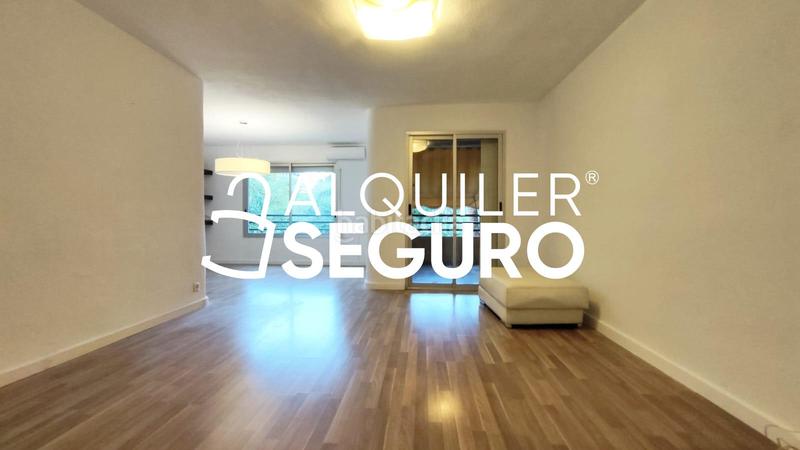 Foto 6f2005f9-01b3-4a41-9390-432d3f30a0de. Alquiler piso  av. maestro rodrigo en Sant Pau Valencia