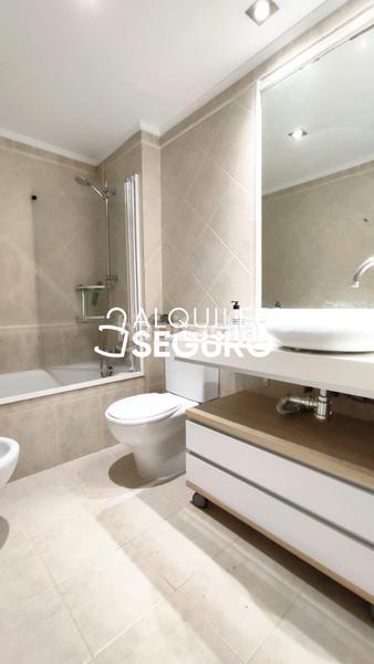 Foto 97d9c4cd-afd9-4cc0-b3ea-16d504d4142d. Rent flat with parking in Sant Pau Valencia