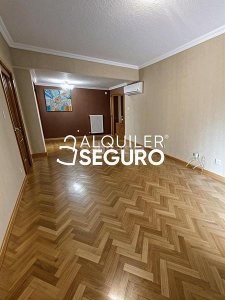 Foto dfc59710-8629-49c9-aef2-8c1cb8421e71. Affitto appartamento con riscaldamento parcheggio piscina in Alcorcón