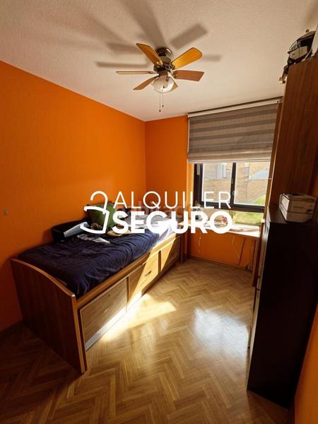 Foto 47ed9411-3de7-4f5d-b9b9-b52df020d399. Lloguer pis amb calefacció aparcament piscina a Valderas-Los Castillos Alcorcón