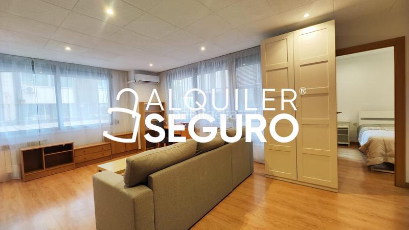 Foto 31f9e74f-a41d-4a77-8cc7-b4d937833609. Alquiler piso  c de orense en Castillejos-Cuzco Madrid