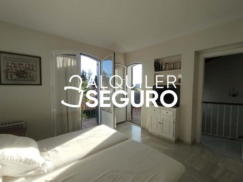 Foto 8d5c5907-f344-4962-bf6e-255965ad568c. Affitto chalet con riscaldamento parcheggio in La Carolina - Guadalpín Marbella