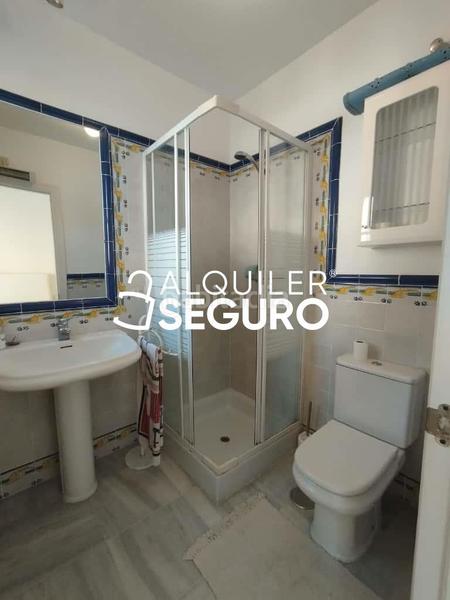 Foto d04198d4-aa43-4d60-a7d0-b5e709b0fd03. Affitto chalet con riscaldamento parcheggio in La Carolina - Guadalpín Marbella