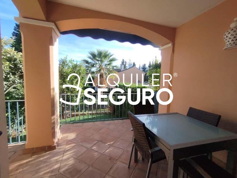 Foto 98da4273-7ebc-4bc3-b719-0a59759203ac. Alquiler chalet  av. ceuta en La Carolina - Guadalpín Marbella