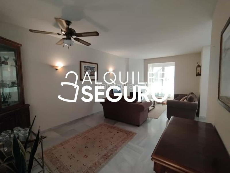 Foto e75378ee-45df-4790-95a9-66c0a914484e. Alquiler chalet  av. ceuta en La Carolina - Guadalpín Marbella