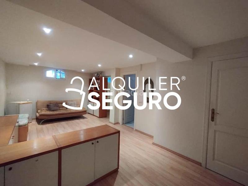 Foto 46ff814e-9842-455f-bc48-10a5ae2d284e. Miete chalet mit heizung parking in La Carolina - Guadalpín Marbella