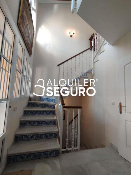 Foto 66d58bd7-bc13-479a-b118-cb396f615216. Miete chalet mit heizung parking in La Carolina - Guadalpín Marbella