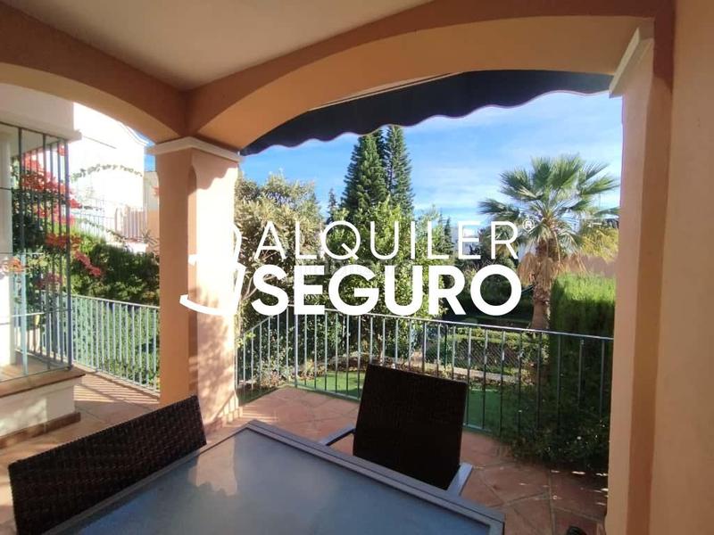 Foto 8a70092f-5e45-4207-9cce-06f1d1177e60. Miete chalet mit heizung parking in La Carolina - Guadalpín Marbella