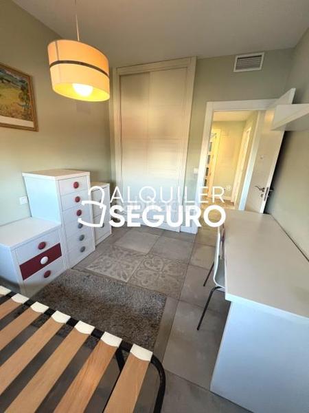 Foto 132b85ed-5c8f-4008-8fd4-b2b21cfe299d. Rent flat with heating parking pool in El Bercial Getafe