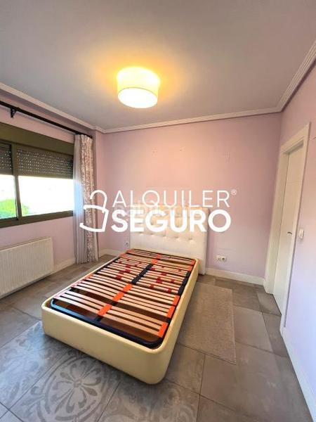 Foto eebff15d-6d44-40bb-9df3-434a9ab65d6b. Rent flat with heating parking pool in El Bercial Getafe