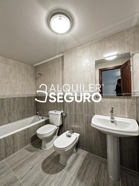 Foto eaf5086d-df11-4872-b218-e908dc0e3a49. Location appartement avec chauffage parking dans Villanueva de la Cañada Villanueva de la Cañada