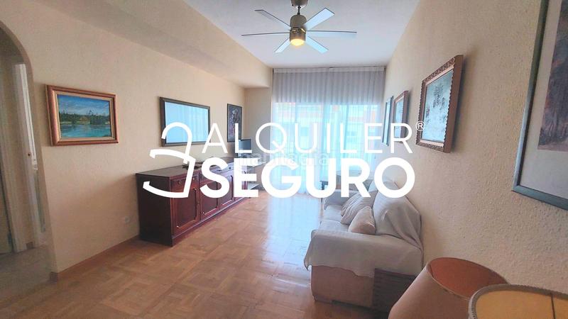 Foto 0f7be12e-3718-421f-a28a-b1e58c002e42. Miete etagenwohnung mit heizung in Hispanoamérica-Bernabéu Madrid