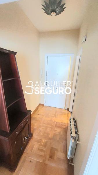 Foto bc1bdc62-33cf-40a2-a57a-241a073d0527. Rent flat with heating in Hispanoamérica-Bernabéu Madrid