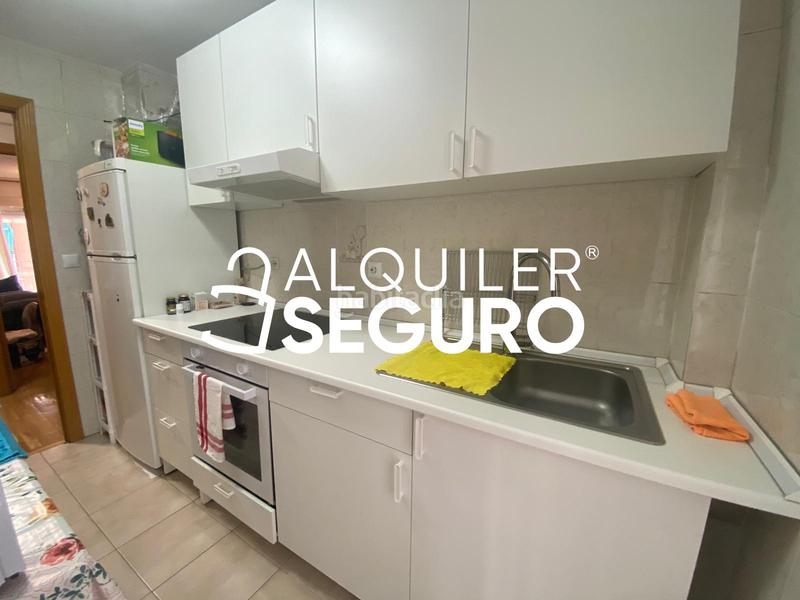Foto ee0b122e-dc15-40ad-abff-9327bd68f391. Alquiler piso  c mejorana en Entrevías Madrid