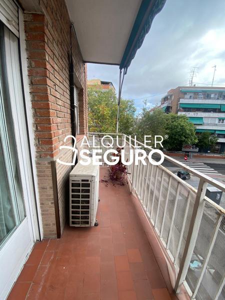 Foto 03772539-18d0-49bd-a17b-772d9949a539. Rent flat in Entrevías Madrid
