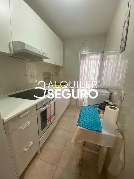 Foto 8b6fd637-24a0-4b74-b864-34049760f0cd. Rent flat in Entrevías Madrid