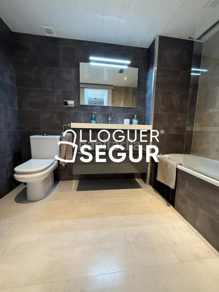 Foto 06c660f8-a7b1-4259-9c03-3360d07109c7. Location appartement avec chauffage parking dans Centre Pineda de Mar