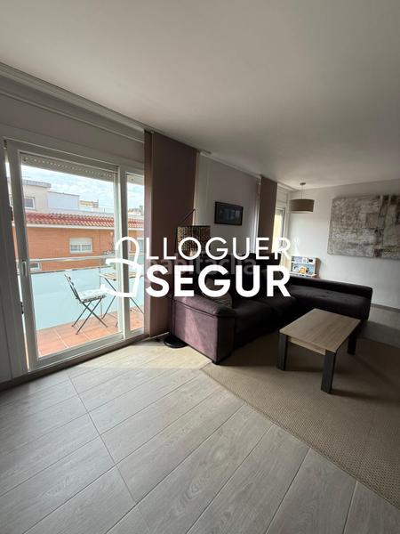 Foto a9f74053-5c6a-4d9b-8e0c-8a391324c75d. Rent flat with heating parking in Centre Pineda de Mar