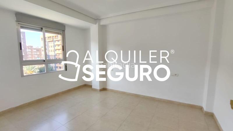 Foto df37c4b1-b1fc-4b2c-a3f4-4074edc4f22f. Lloguer pis a La Punta Valencia