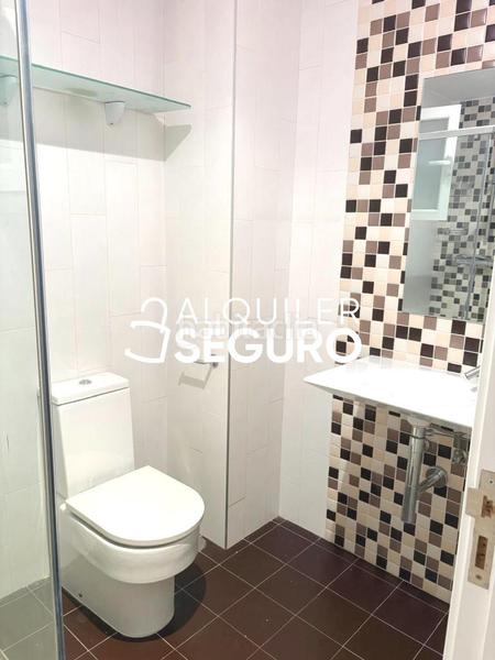 Foto 2565bee0-275b-46b9-bed9-ae335c427e77. Rent flat with heating in Concepción Madrid