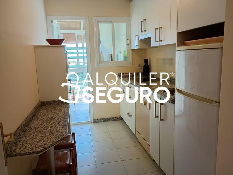 Foto 15f673af-1136-4994-be02-06b70e9eb361. Location appartement avec parking piscine dans La Cala del Moral Rincón de la Victoria