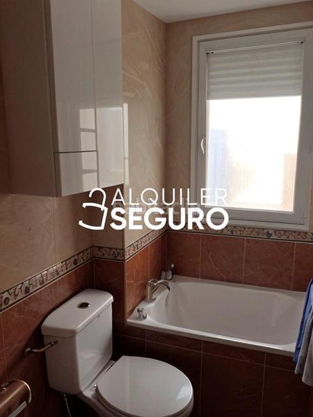 Foto 07259c43-fdf6-40e8-9ad0-b35f2e8796d3. Alquiler piso  c de los aguadores zaragoza en Villanueva de Gállego