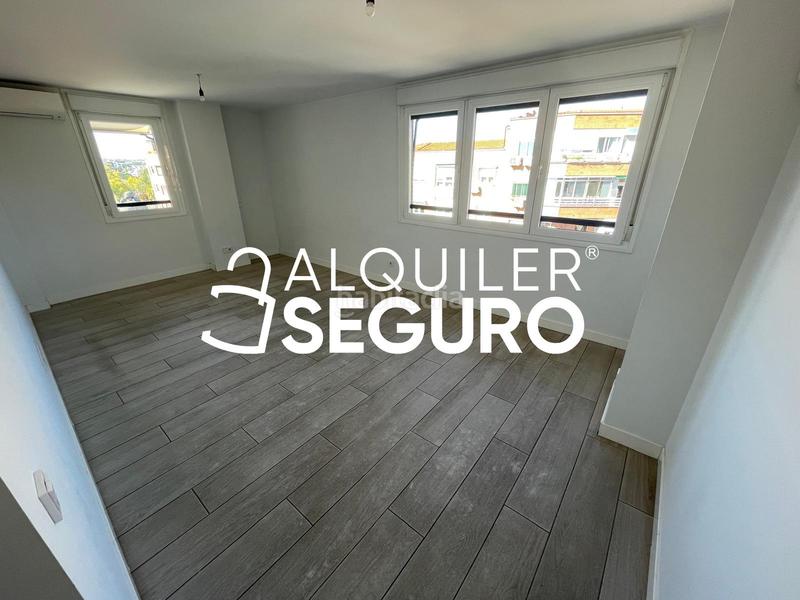 Foto 8246f774-e1f2-4b4f-bee1-6be12da136da. Affitto appartamento con riscaldamento parcheggio piscina in Alcobendas