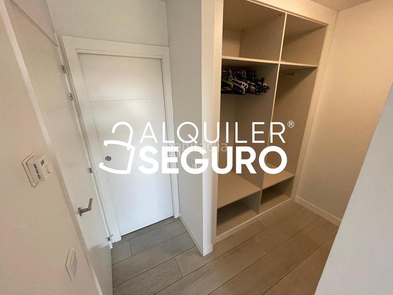 Foto 79d01c19-3bbb-4c22-93d2-3329ebc26c88. Alquiler piso  c blvr. de salvador allen en Centro Alcobendas