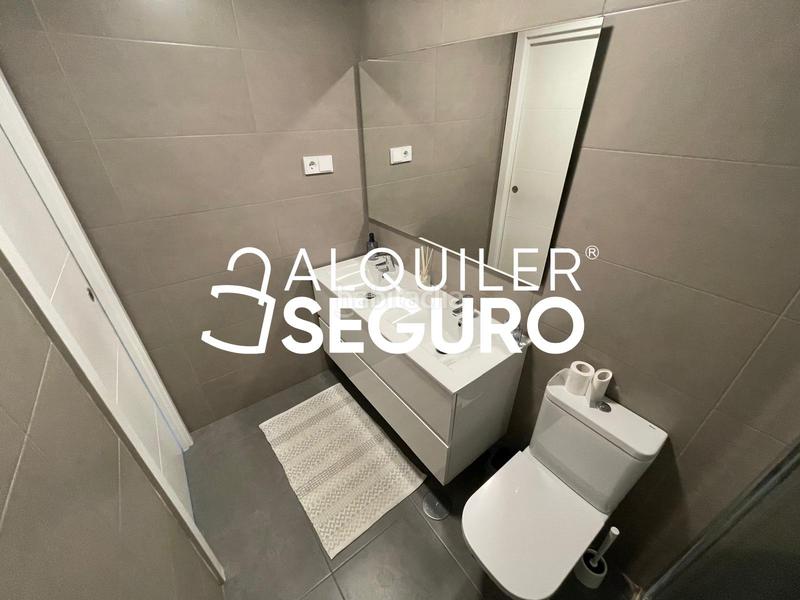 Foto 806c6ed3-000e-48e9-8031-9e55ff0ec37c. Alquiler piso  c blvr. de salvador allen en Centro Alcobendas