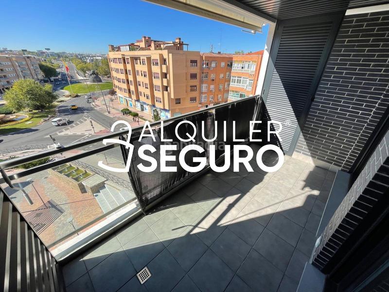 Foto e56fe8dc-0929-42ba-ac19-9fc832dd66d5. Lloguer pis amb calefacció aparcament piscina a Centro Alcobendas