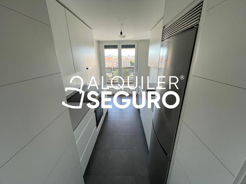 Foto 0eac6a09-a4ae-40d4-a329-1e7f87594a72. Location appartement avec chauffage parking piscine dans Alcobendas