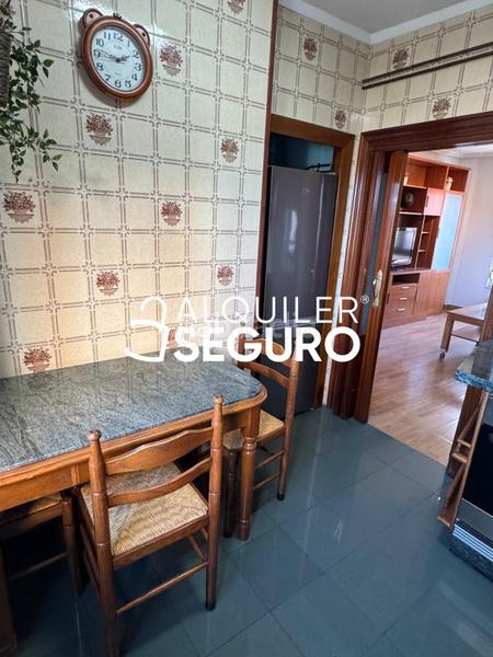 Foto 4b2e14df-82c6-480e-a0fe-d3eb874b911b. Miete etagenwohnung mit heizung in La Calzada Gijón