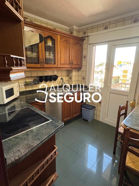 Foto f1138860-f178-4b3c-8c22-6b6c37f41f30. Miete etagenwohnung mit heizung in La Calzada Gijón