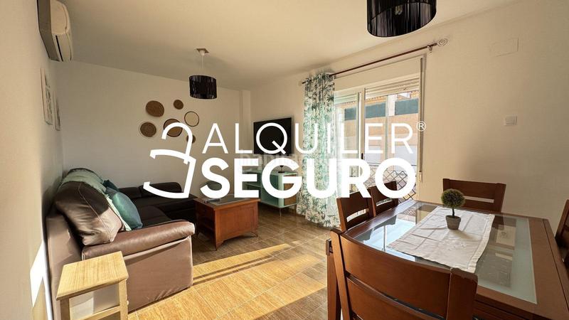 Foto 0b5ad979-fa9b-4303-8372-1d68a17229a1. Alquiler piso  c jaén en Láchar