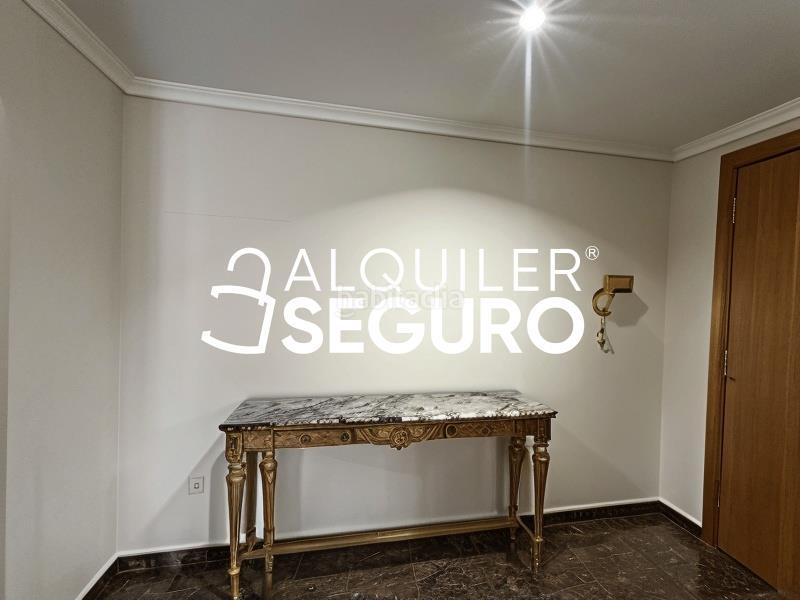 Foto 4dfbe048-d233-4ff0-bb37-81cb040f8ca3. Alquiler piso  pl. ina en El Molí Torrent