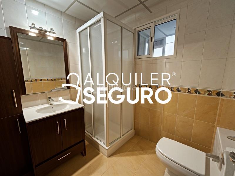 Foto 723f41ab-dddf-49af-8e38-291c87ab1e61. Alquiler piso  pl. ina en El Molí Torrent