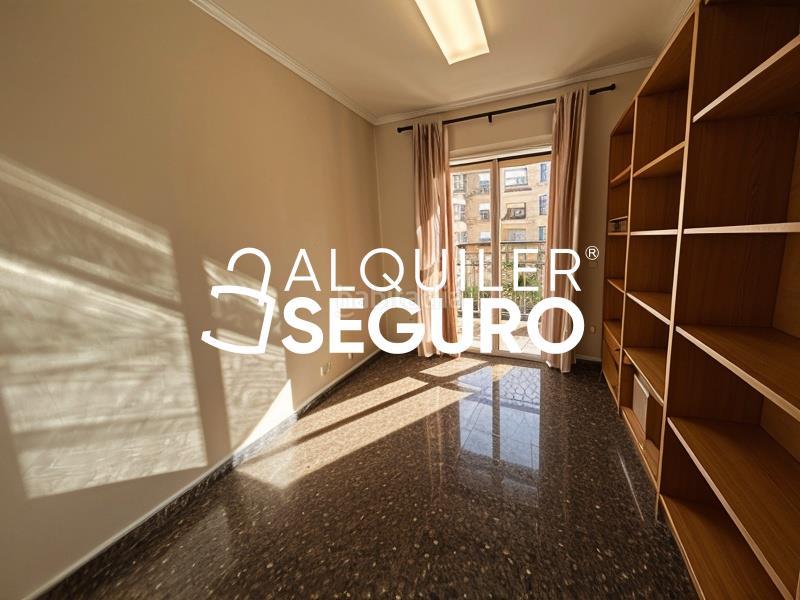 Foto c9dd3a77-3699-42fb-9d6c-57763b714d6d. Alquiler piso  pl. ina en El Molí Torrent