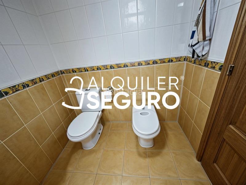 Foto 2cd2f523-18d2-4280-bdde-5e4b28f428a9. Lloguer pis amb aparcament a El Molí Torrent