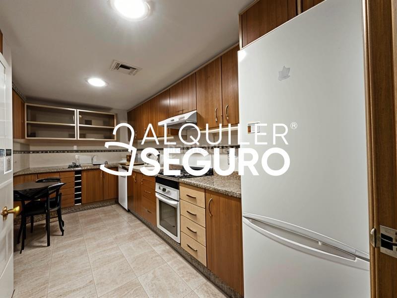 Foto 5b3491a3-a194-435b-af46-4f1bdf97d543. Lloguer pis amb aparcament a El Molí Torrent