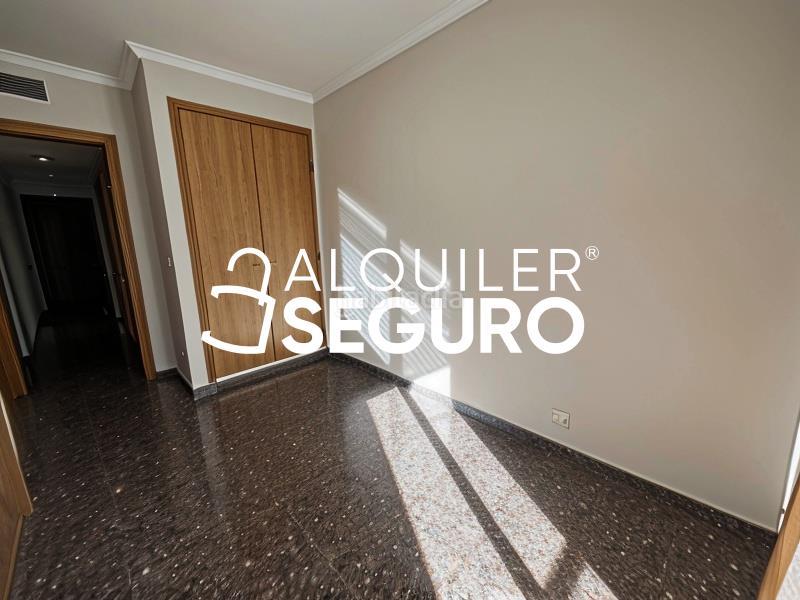 Foto 7fc64e59-8f6b-433e-8d36-2031a3b04c1f. Lloguer pis amb aparcament a El Molí Torrent