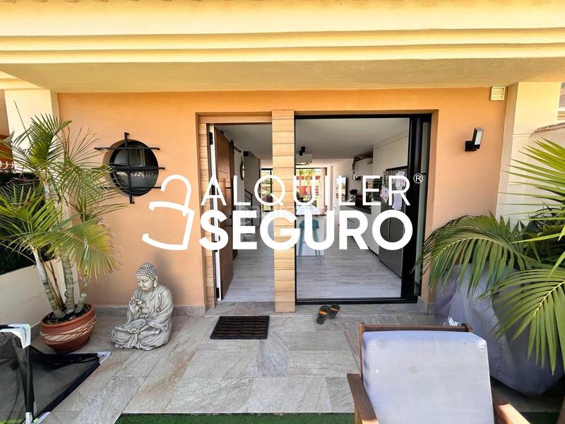 Foto 8da8d8ec-280c-4dad-9d0b-e80226954e38. Affitto chalet con parcheggio piscina in Chilches